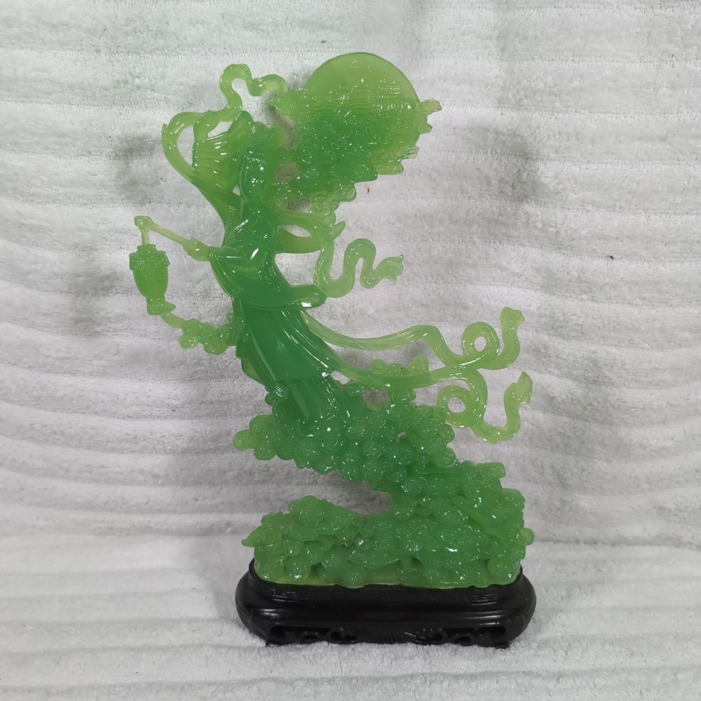 Elegant Vita Faux Green Jade Asian Woman